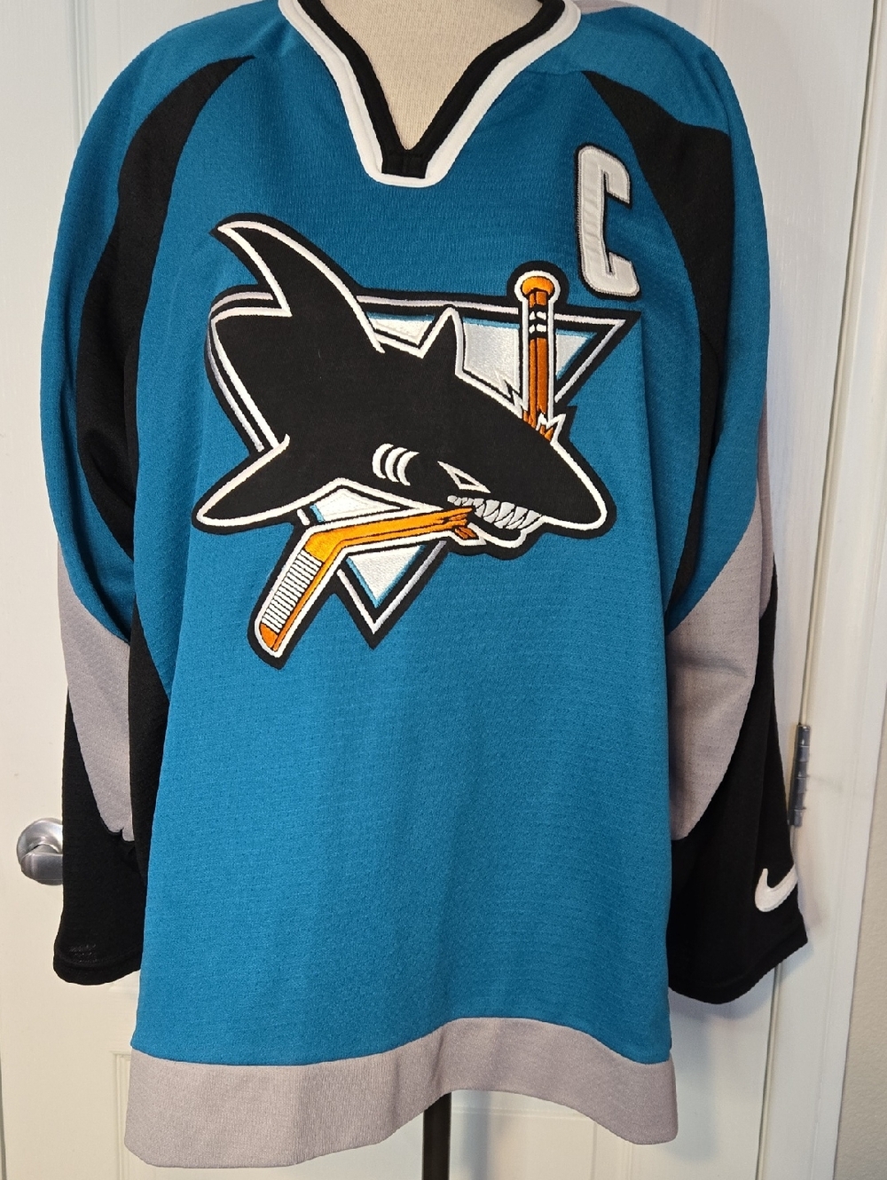 Vintage San Jose Sharks hockey jersey featuring former captain Owen Nolan